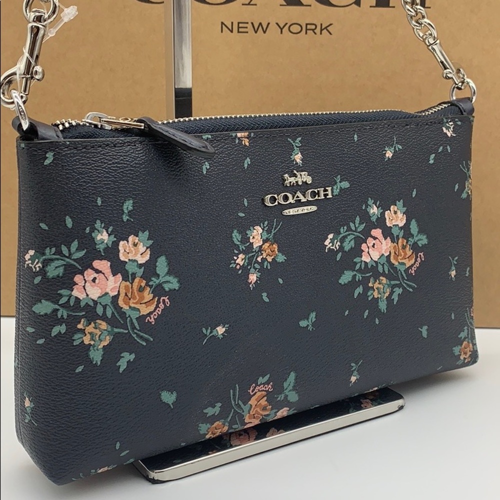 COACH ZIP TOP CROSSBODY WITH ROSE BOUQUET PRINT - Picture 3 of 16